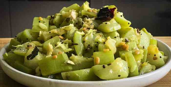 Gourd kurma indianveggiedelight